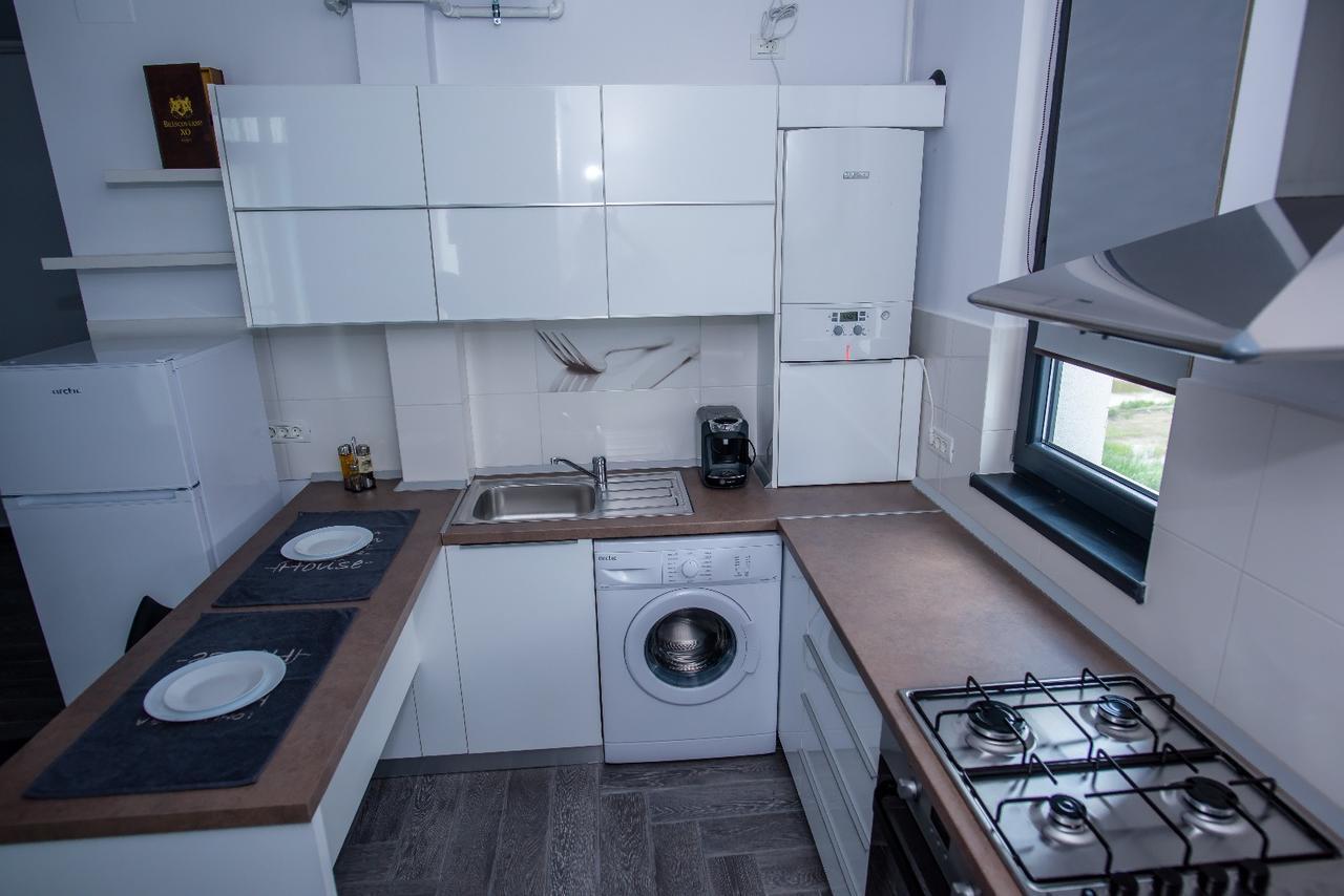 Constantinos Apartment Mamaia Nord Năvodari Εξωτερικό φωτογραφία